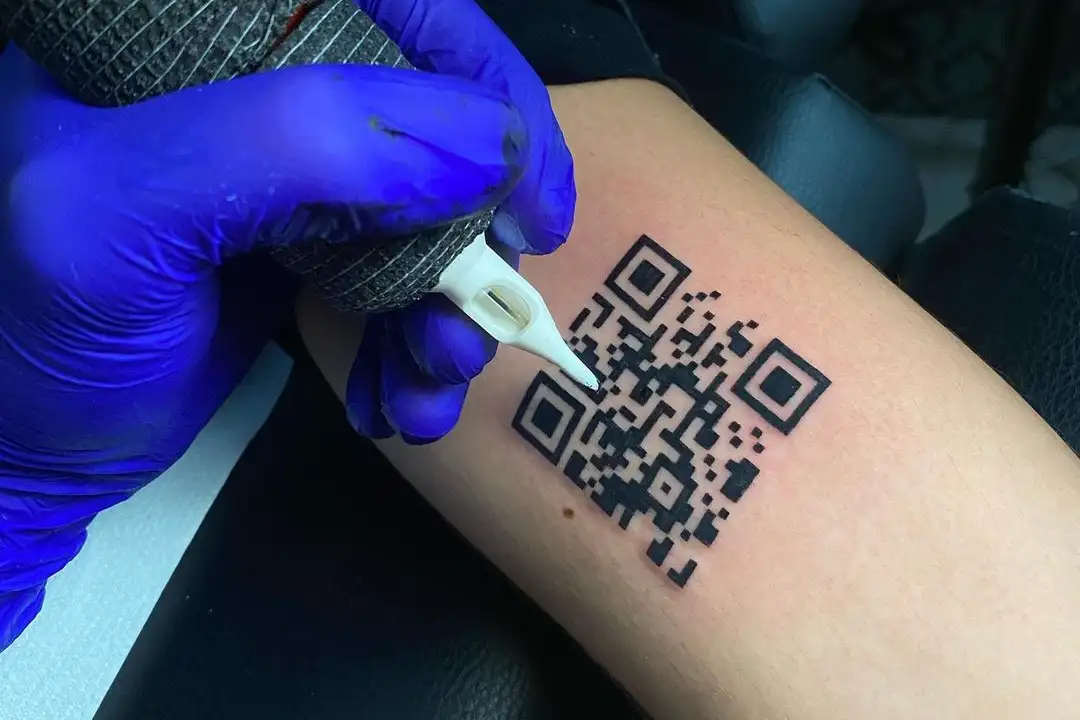 Te tatuarías el código QR de tu certificado de vacunación?